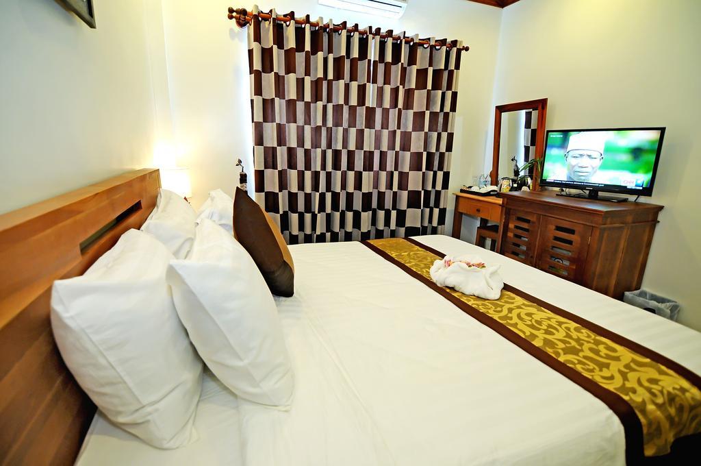 Visoth Boutique Hotel เสียมราฐ ภายนอก รูปภาพ