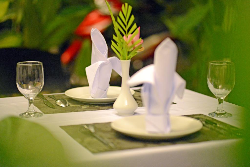 Visoth Boutique Hotel เสียมราฐ ภายนอก รูปภาพ